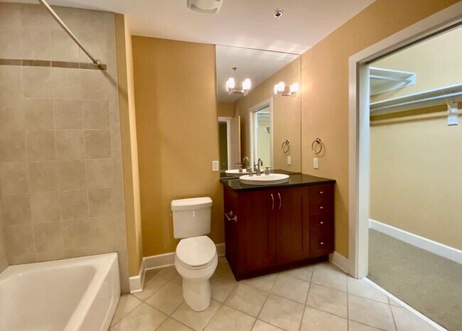 Building Photo - 2608 Erwin Rd