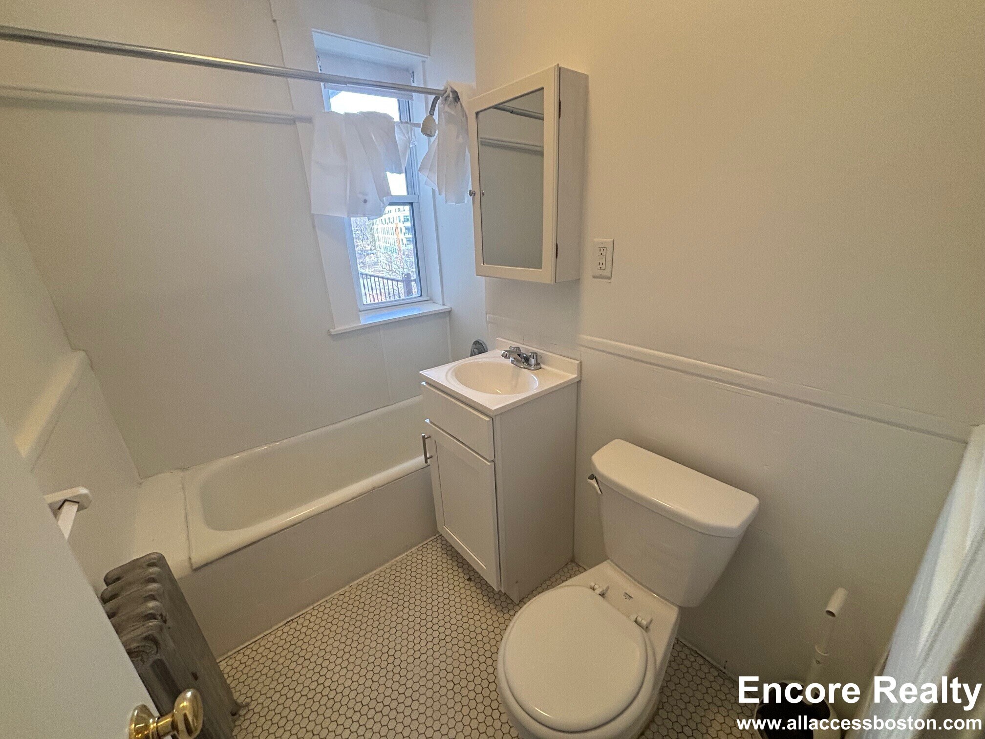 Building Photo - 116 Washington St