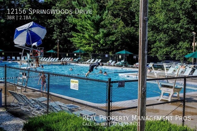 Building Photo - New Paint