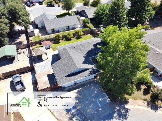 Building Photo - 1976 Chiella Ln