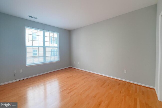 Building Photo - 4191 Lochleven Tr