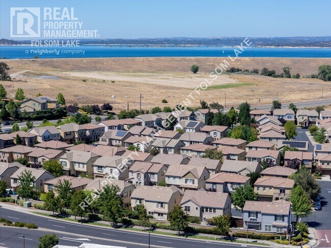 Building Photo - 1529 Borrasca Dr