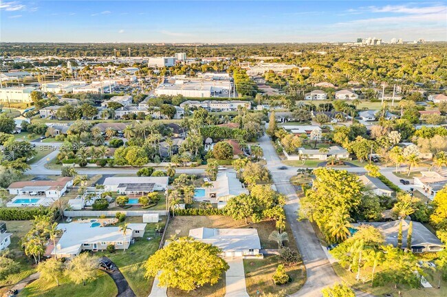 Building Photo - 8501 SW 142nd St