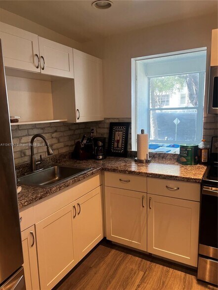 Building Photo - 200 177th Dr