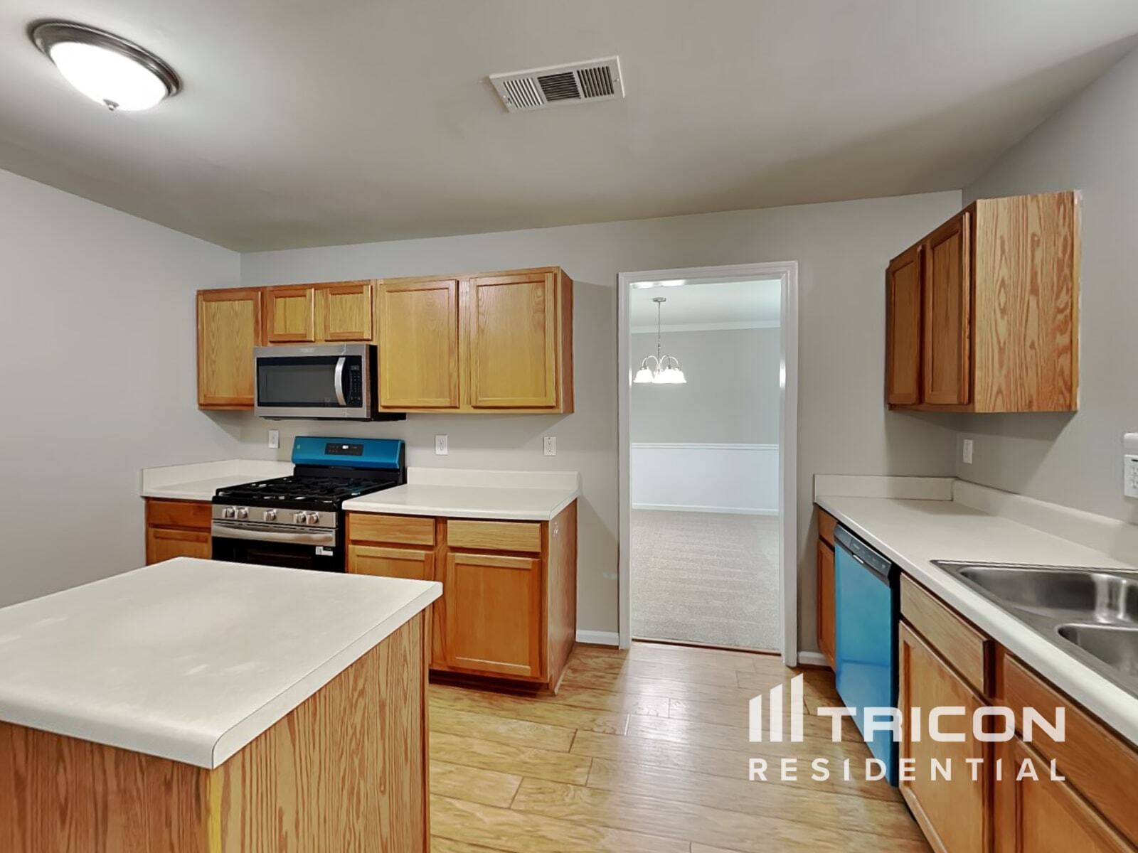 Building Photo - 3131 Berthas Overlook
