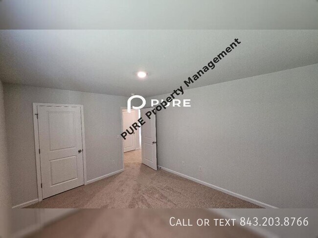 Building Photo - Downstairs Master - 5 BEDROOM HOME Berkele...