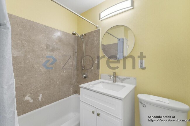 Building Photo - 1967 Solano Way