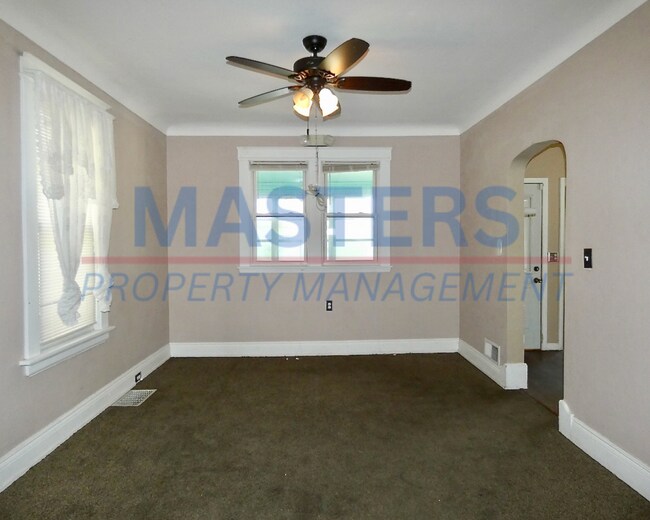 Building Photo - Beautiful Toledo 3 Bed House