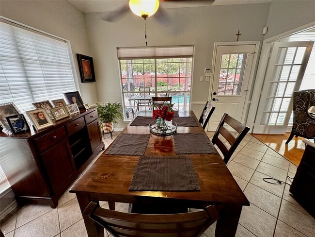 Building Photo - 7002 Greatwood Trails Ct