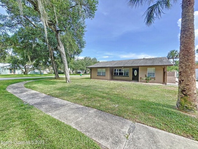Building Photo - 305 Belmont Dr