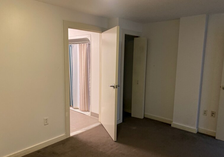 Building Photo - 534 Commonwealth Ave