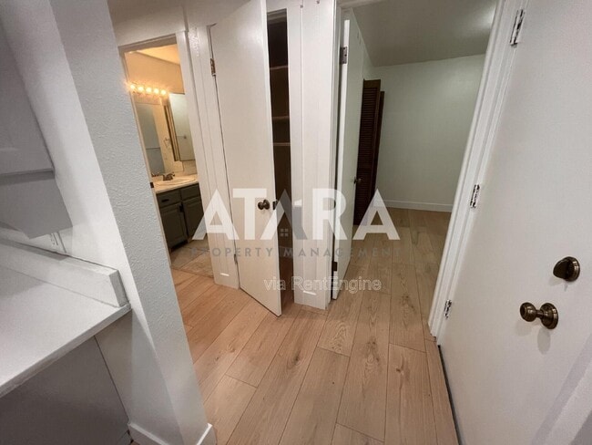 Building Photo - 2141 S 2060 E