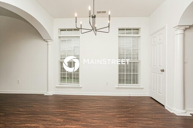 Building Photo - 3 Bedroom Pet-Friendly Home in MEMPHIS, TN with Main Street Renewal