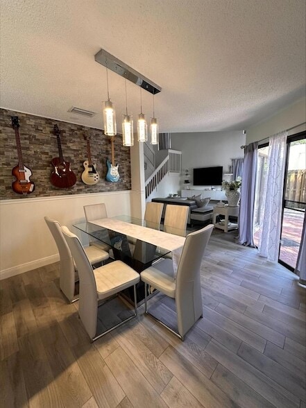 Building Photo - 1728 Shoreside Cir