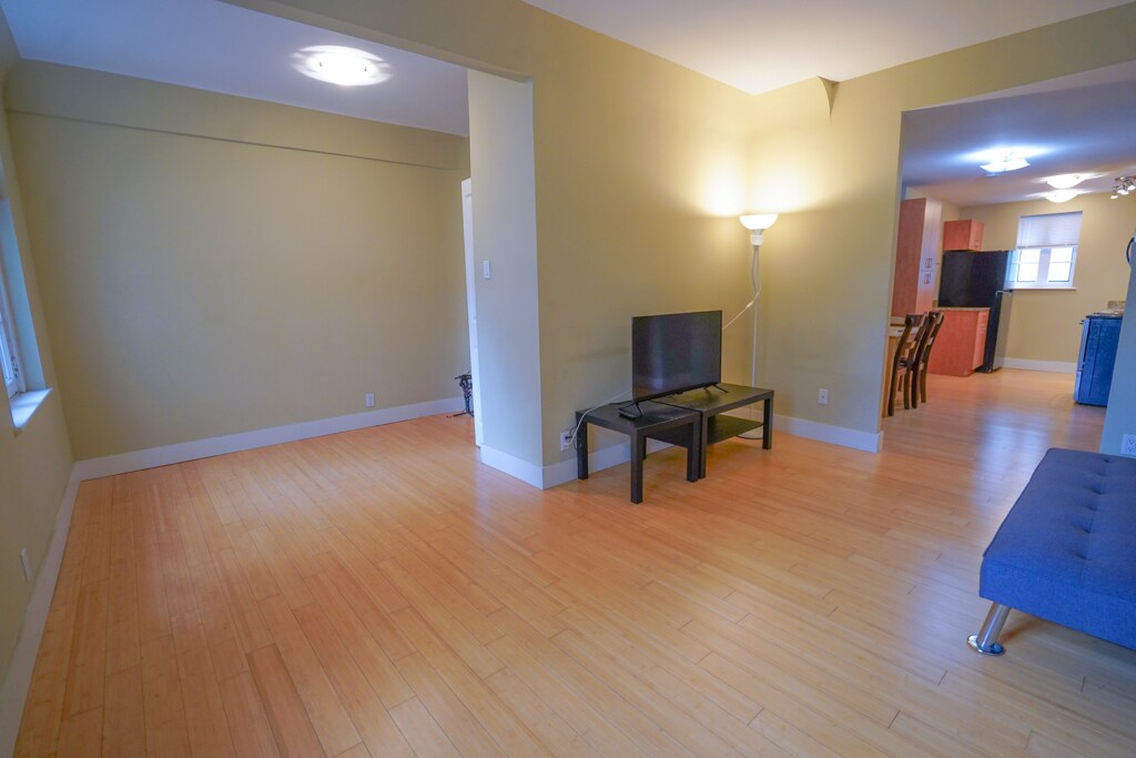 Building Photo - 613 Westgate Ave