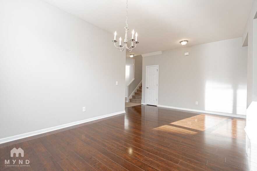 Building Photo - 407 Forest Hills Rd