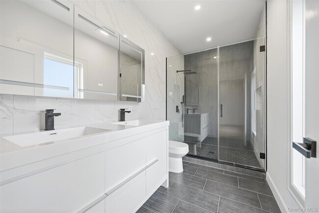 Building Photo - 67 Paulding Ln