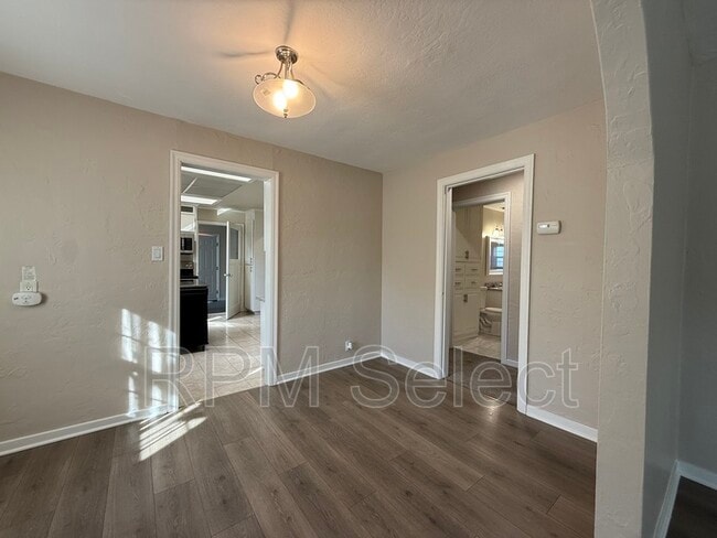 Building Photo - 1433 Arcade Blvd