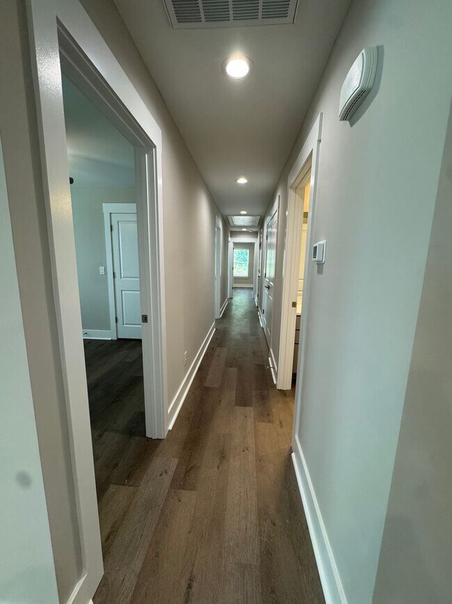 Building Photo - 129 Brawley Villas Pl