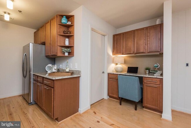 Primary Photo - 1200 Walnut St