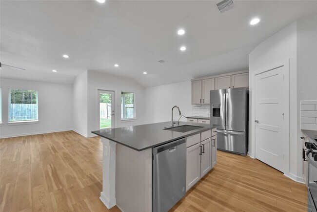 Building Photo - 14213 Wonder Lake Ln