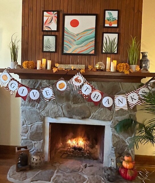 Building Photo - 940 S Cedar St