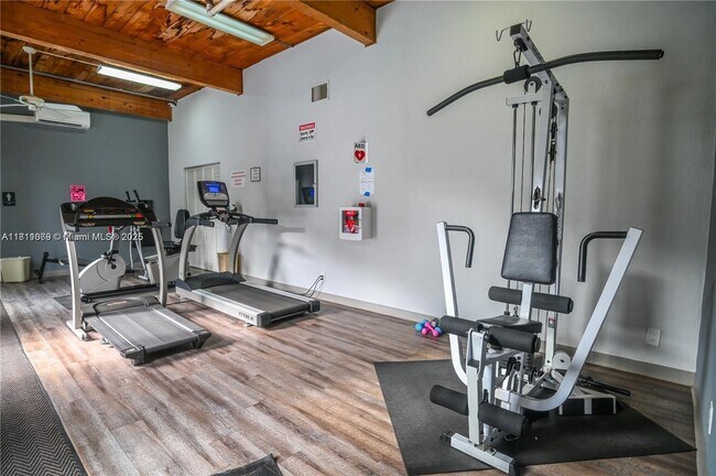 Building Photo - 1425 Atlantic Shores Blvd