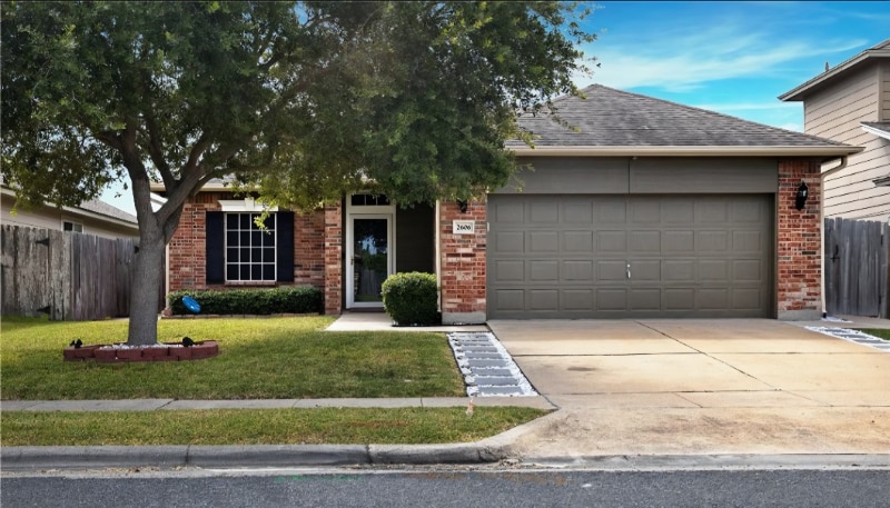 Primary Photo - 2606 Las Brisas St