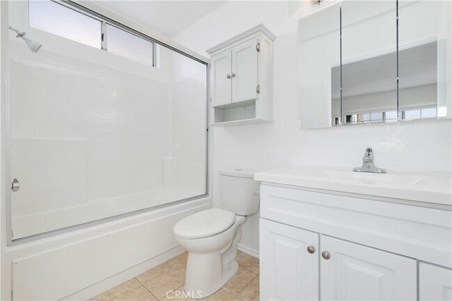 Building Photo - 3632 Dunn Dr