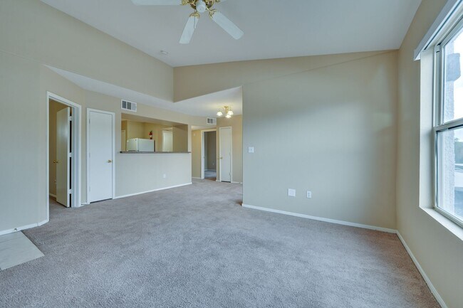 Building Photo - SW!! 2 Bedroom 2 Bath 2nd floor Condo!!! O...