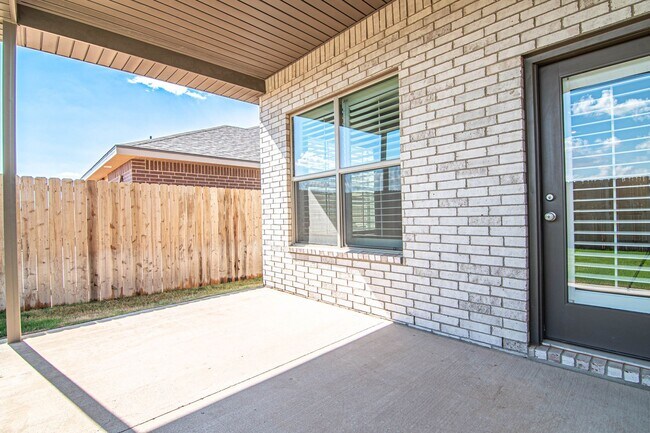 Building Photo - 2714 Southwest St