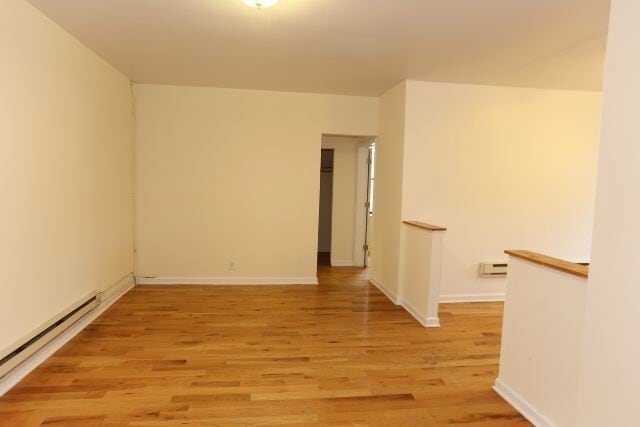 Building Photo - 3723 N Pine Grv