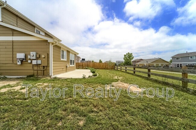 Building Photo - 851 Ponderosa Ln