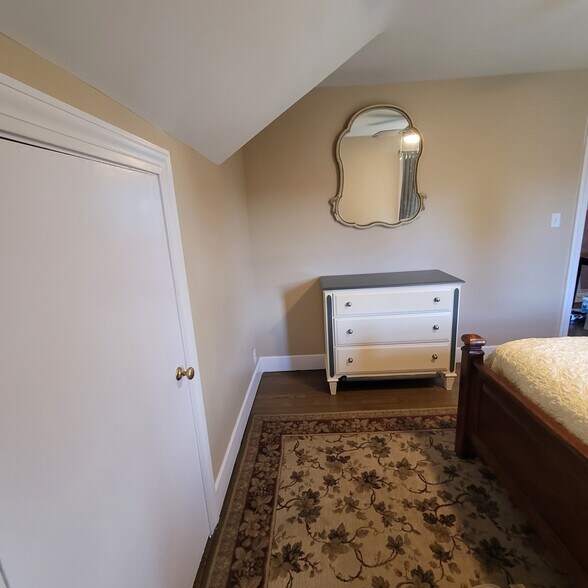 Bedroom 1 - 1235 Gardners Neck Rd