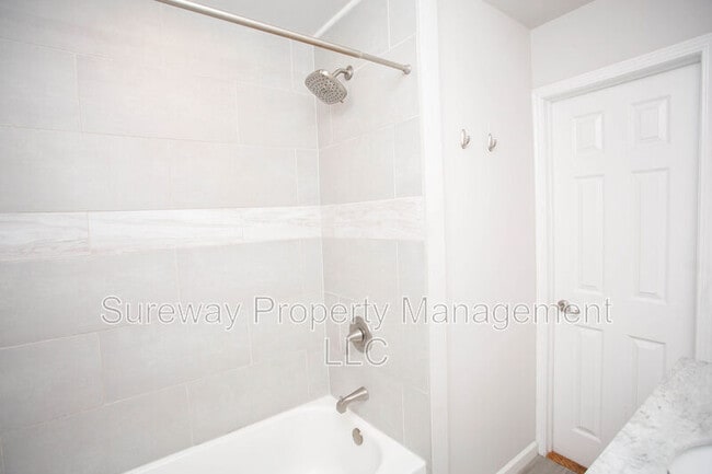 Building Photo - 104 Buckner Ave