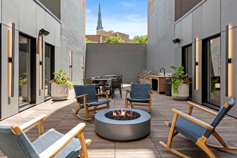 Building Photo - 139 N Ashland Ave