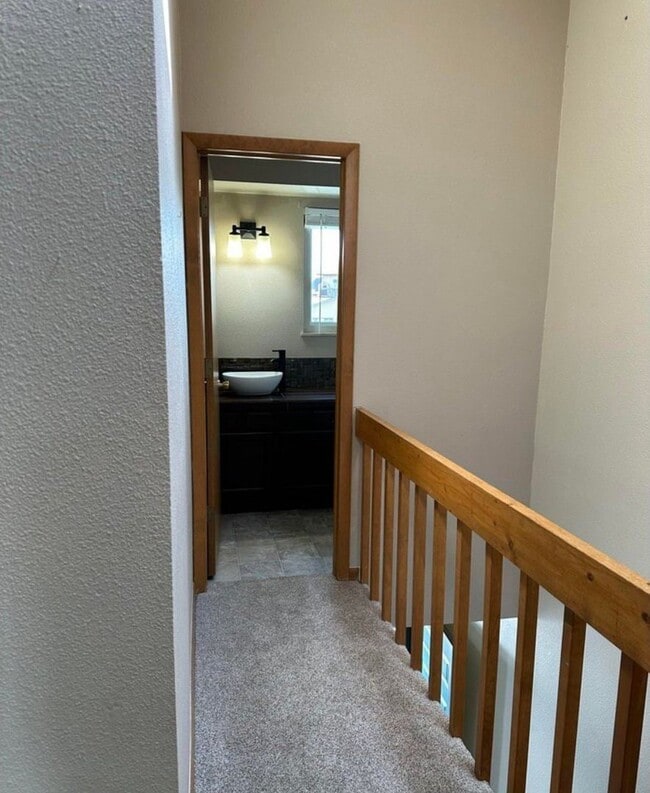 Building Photo - Estes Park Town Home