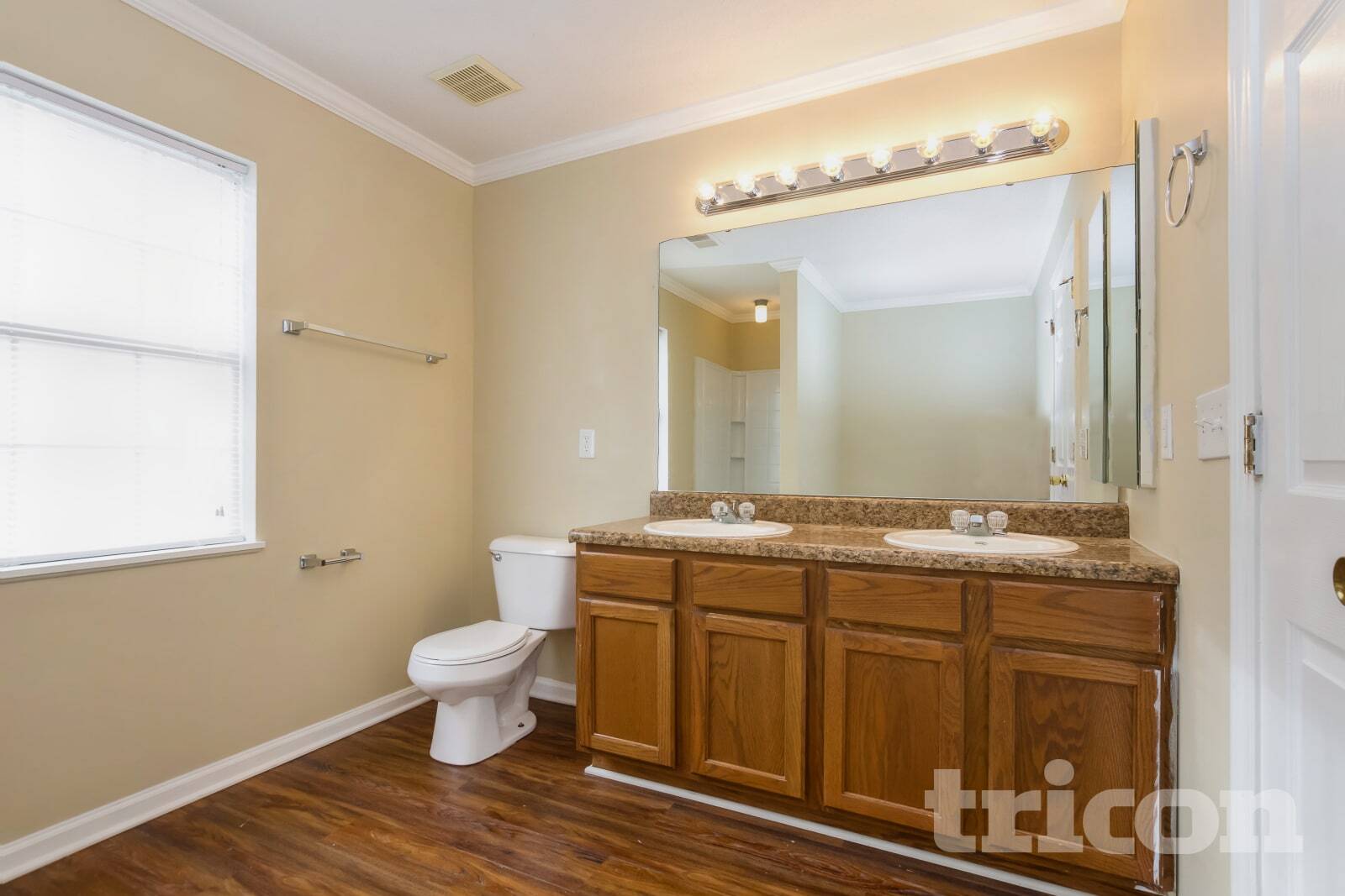 Building Photo - 7 Barnley Ct