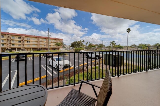 Building Photo - 51 Island Way