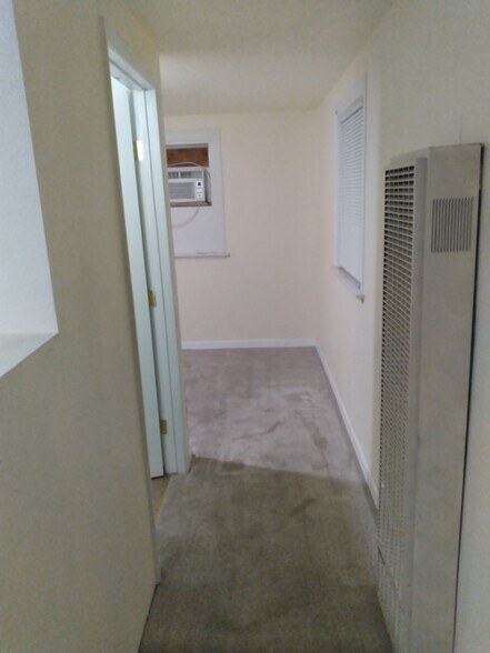 1 bedroom - 1380 Dartmouth Ave