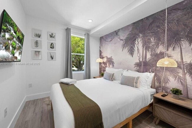 Building Photo - 5127 NW 5th Ave