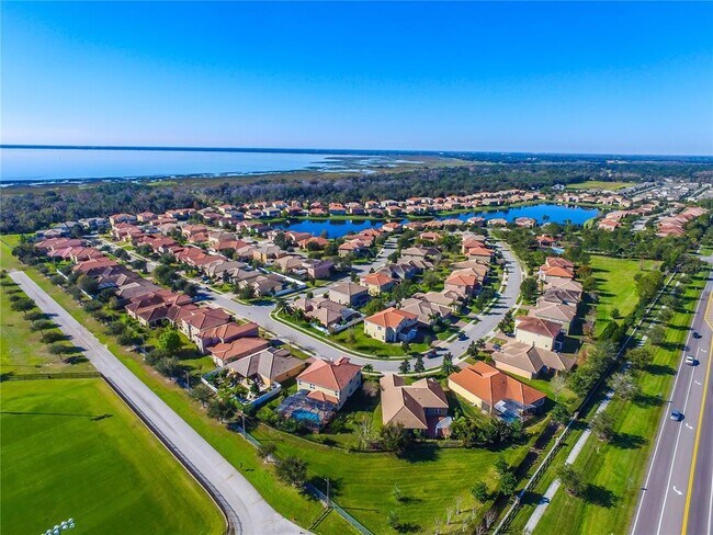 Building Photo - 3876 Shoreview Dr