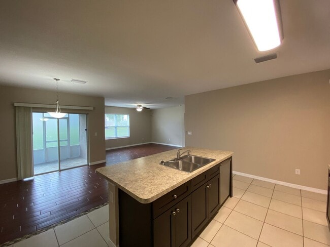 Building Photo - NOT AVAILABLE FOR SHOW UNTL OCTOBER 20TH O...