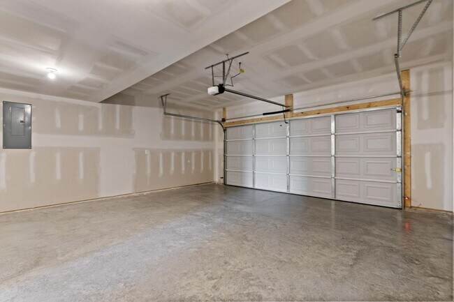 Building Photo - 916 Camden Ct