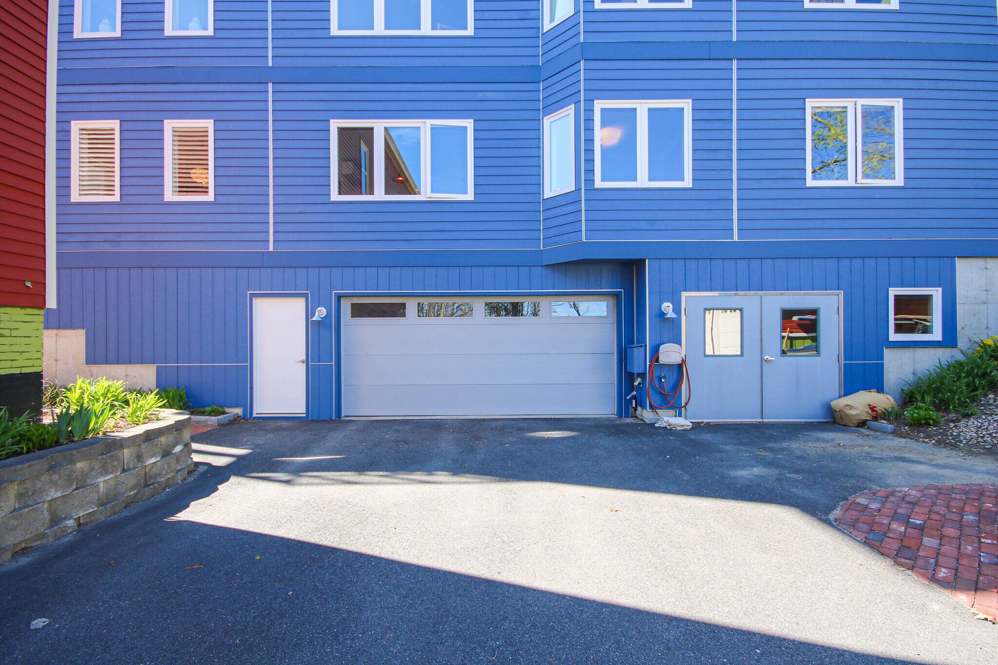 Building Photo - 5 Briggs St