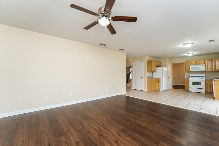 Building Photo - 919 Garden Meadows Ct