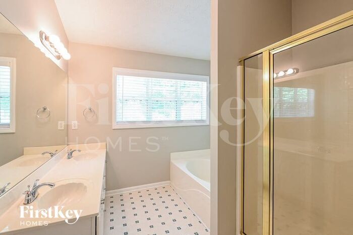Building Photo - 4285 Bradstone Trace NW
