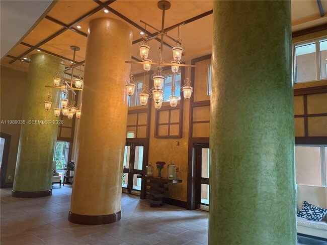 Building Photo - 2951 S Bayshore Dr