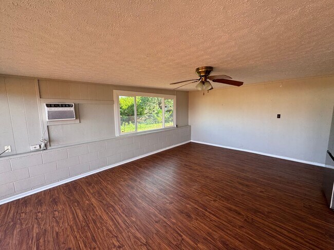 Building Photo - Cozy Lahaina Ohana