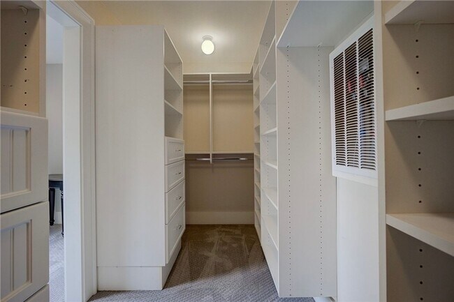 Building Photo - Magnolia Home